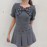 リボンTシャツ