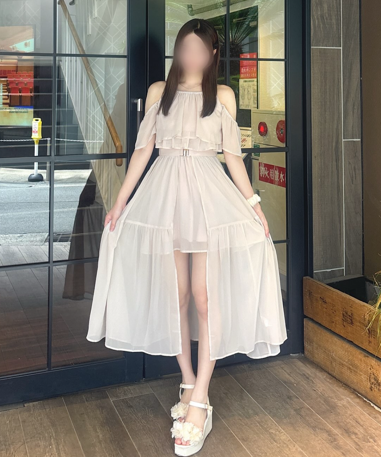 one way glamorous 梅田EST店　(166㎝)