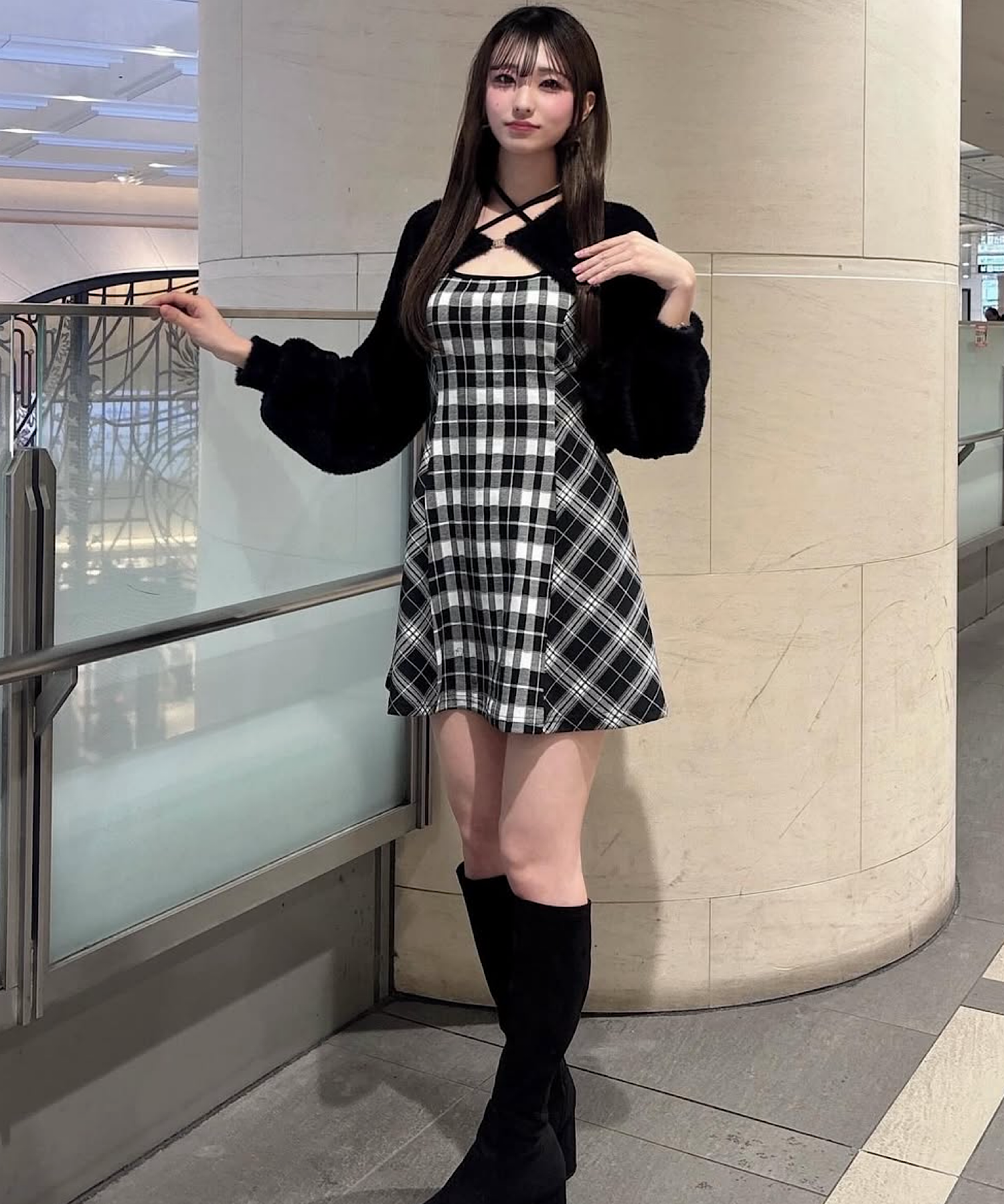 oneway glamorous 梅田EST店　(166㎝)