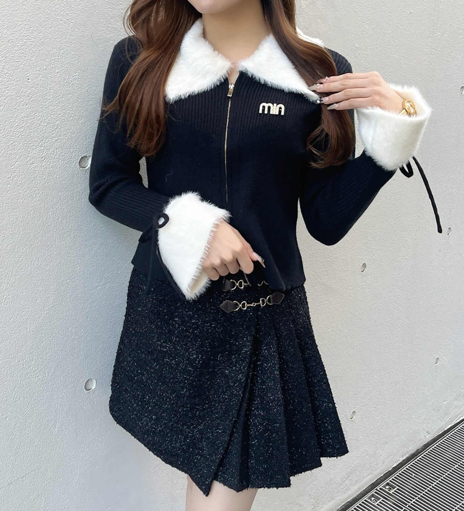 フェザー衿ZIPニット