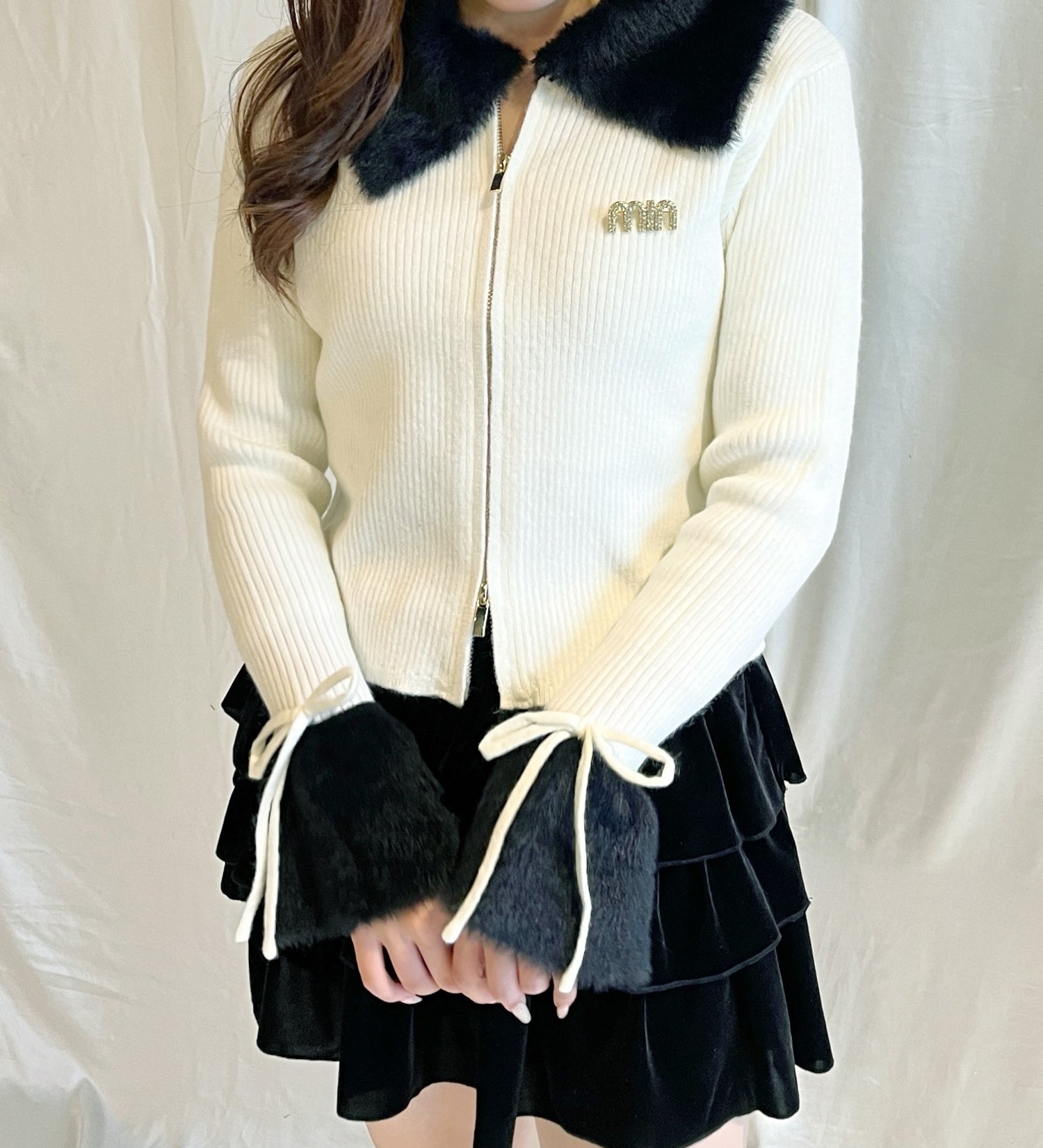 フェザー衿ZIPニット