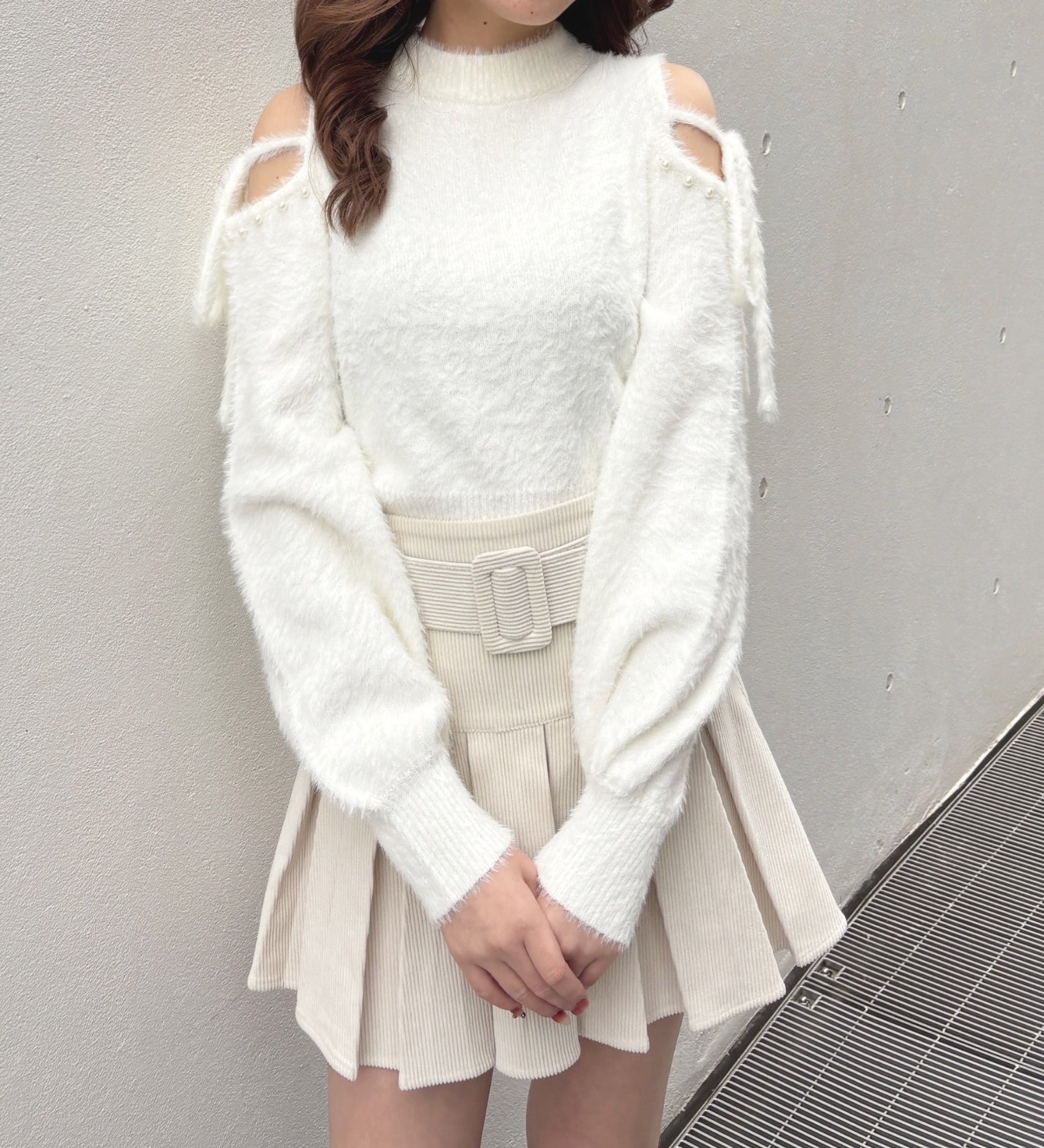 【予約商品 12月中旬発送】肩あきリボンニット