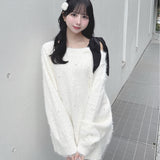 【予約商品 12月下旬発送】ビジュー肩リボンニット