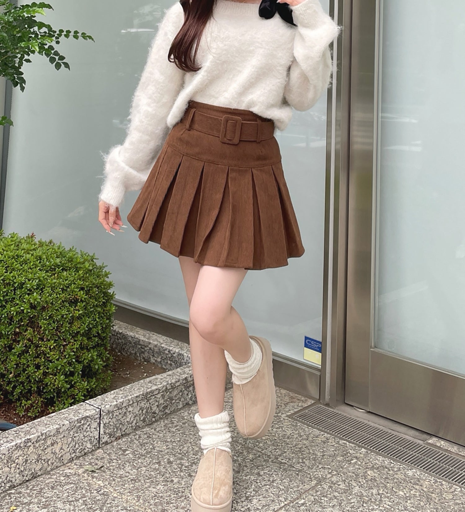 太ベルトプリーツスカート