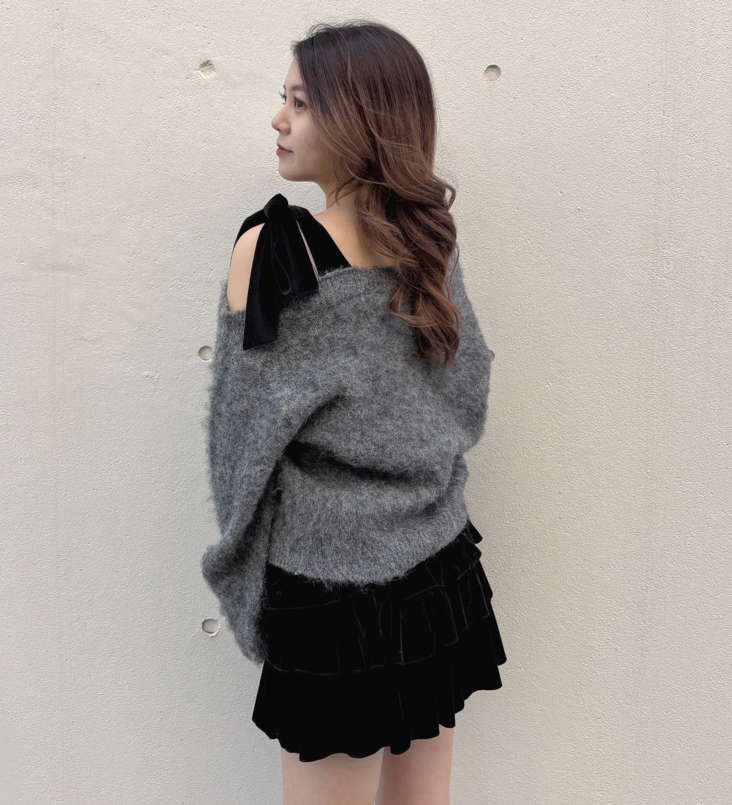 ベロアリボンワンショルニット