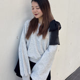 袖ビジューリボンワンショルトレーナー