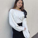 袖ビジューリボンワンショルトレーナー