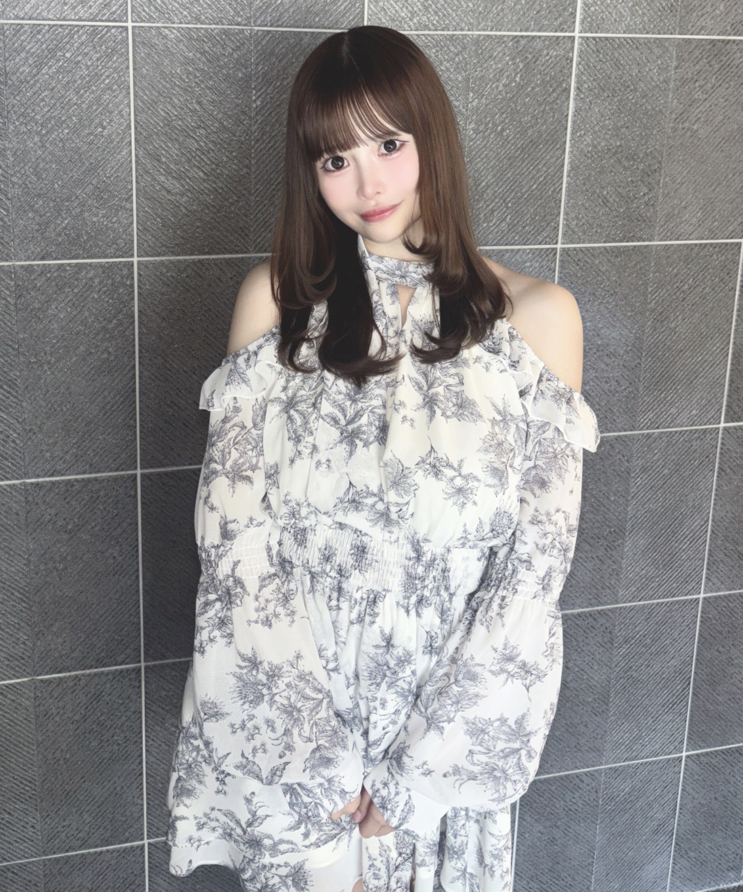 予約商品 2月下旬発送】オープンショルダーボウタイワンピース – PARK