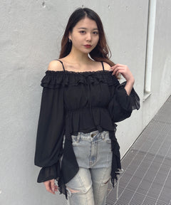 フリルオフショルブラウス