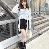 フリルオフショルブラウス