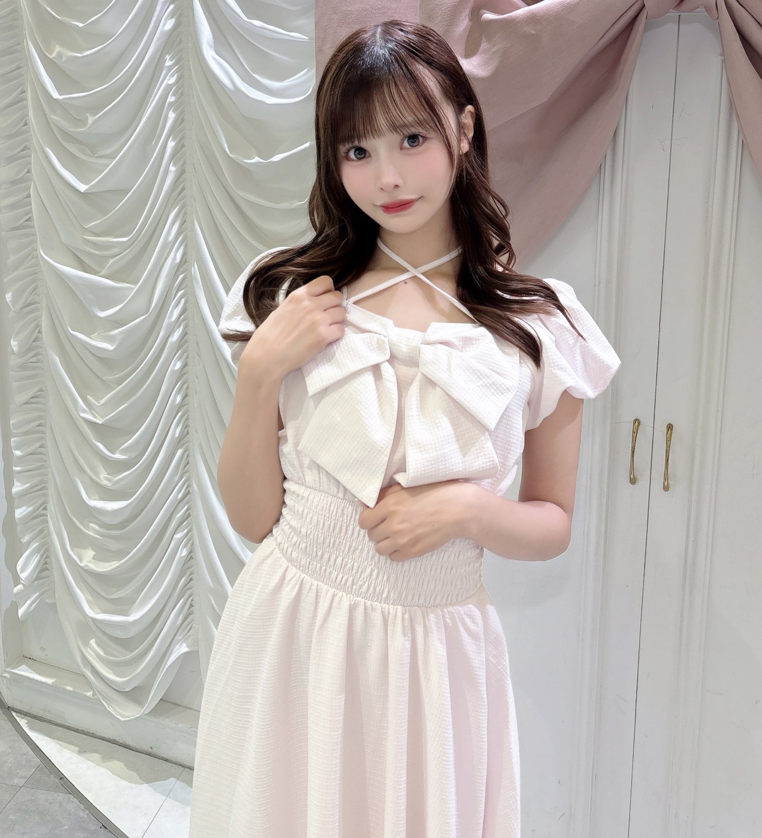 リボンオフショルワンピース