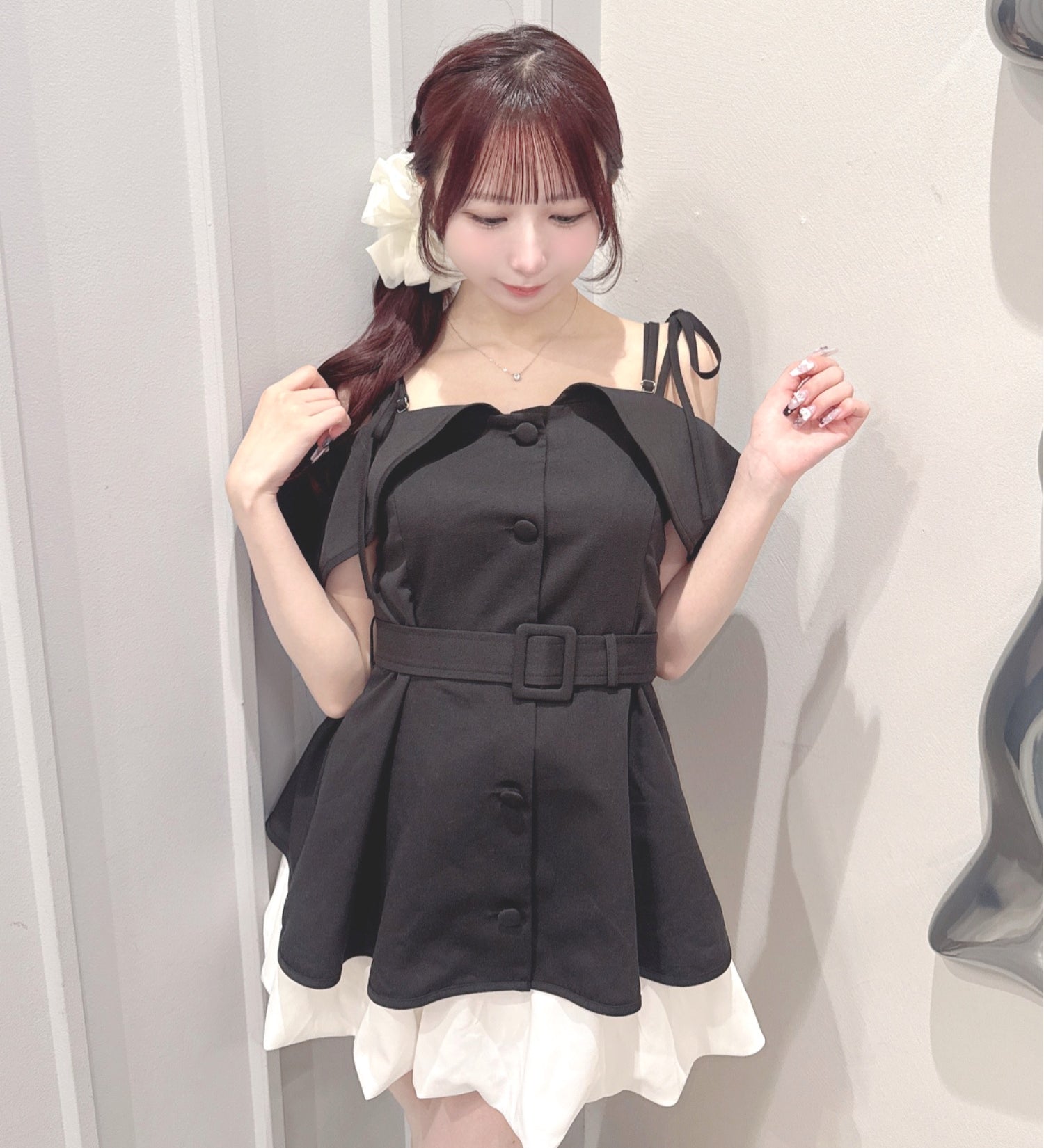 オフショルペプラムブラウス