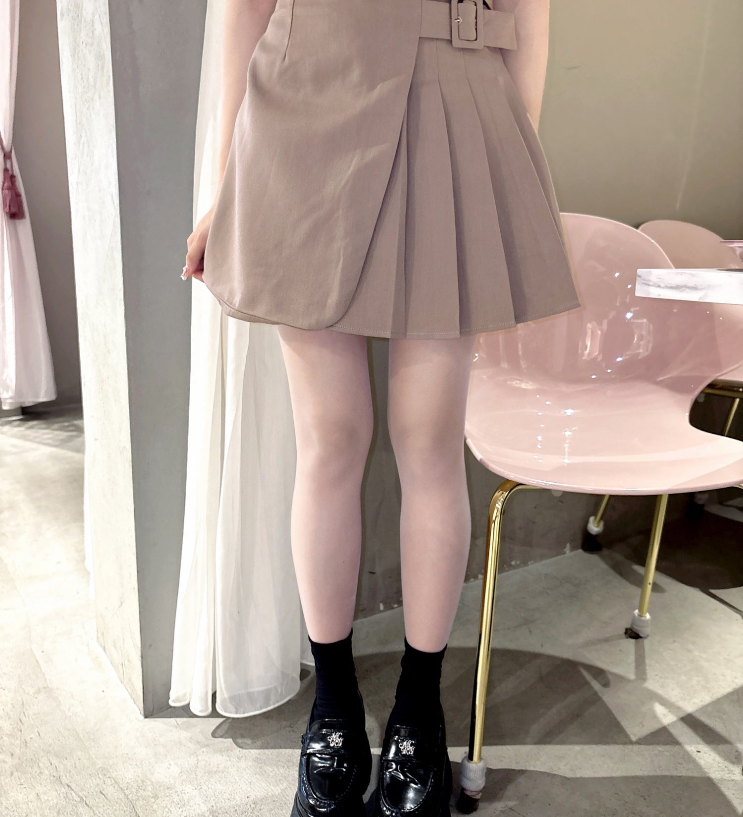 サイドベルトラップスカート