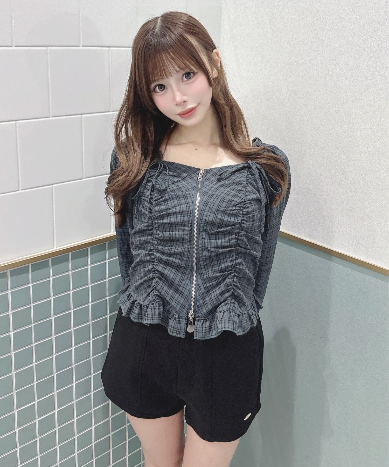 【8月28日(金)発売スタート】ジップギャザーブラウス