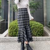 フェザー衿肩開きニット