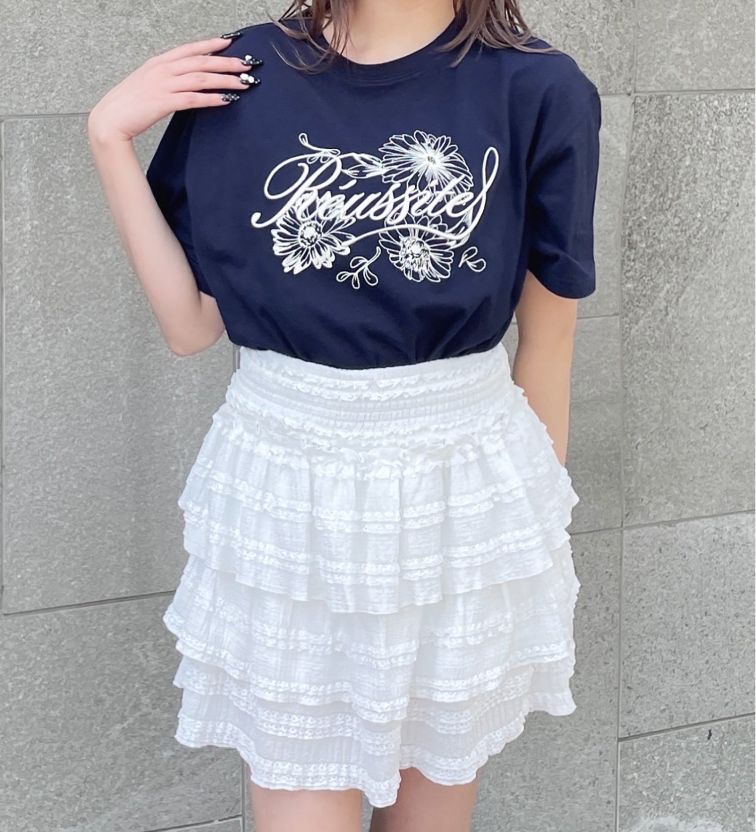 フラワープリントTシャツ