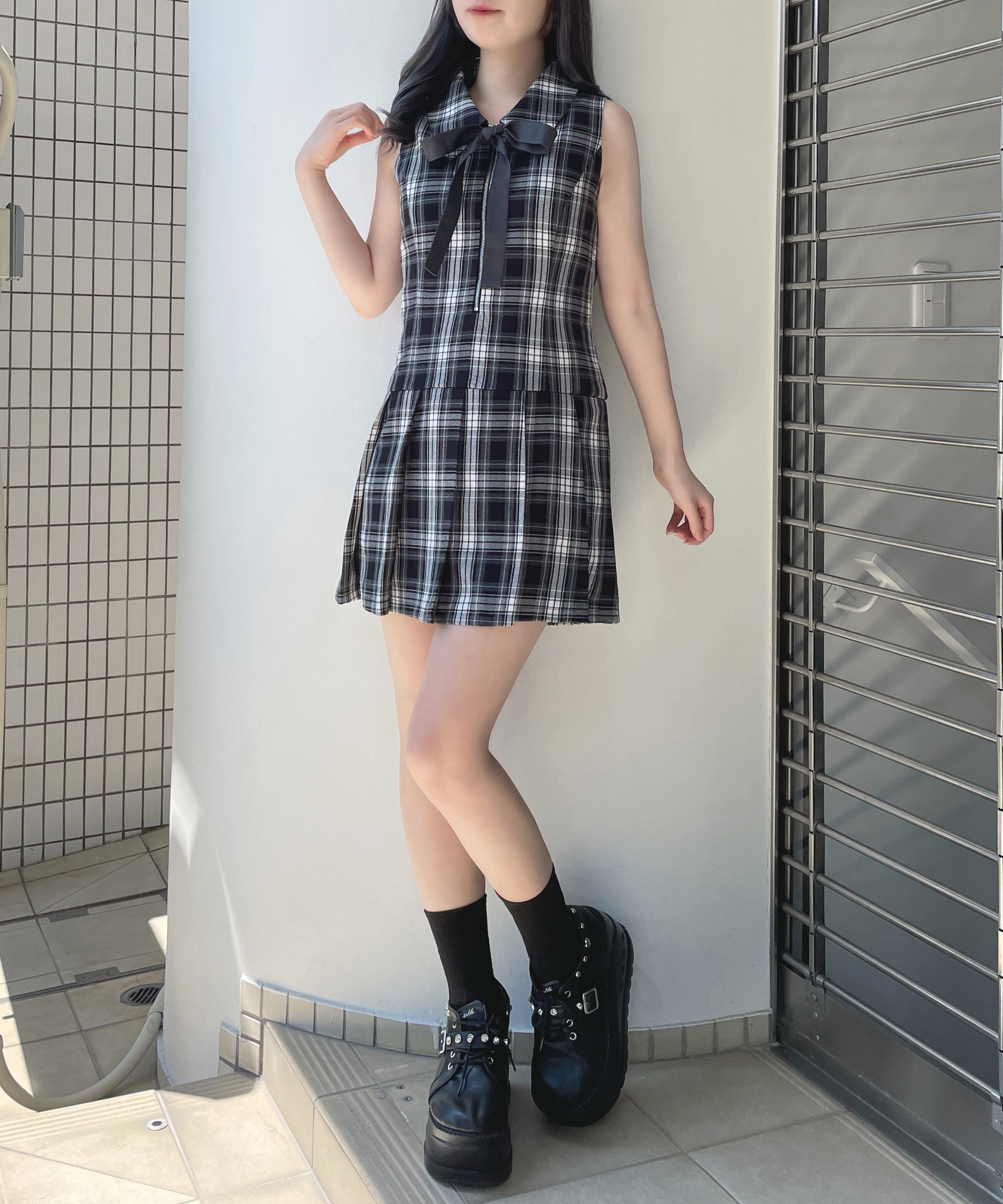 FRED PERRYノースリーブ プリーツワンピース チェック グレー 美品⚪︎ FRED PERRYノースリーブ プリーツワンピース チェック