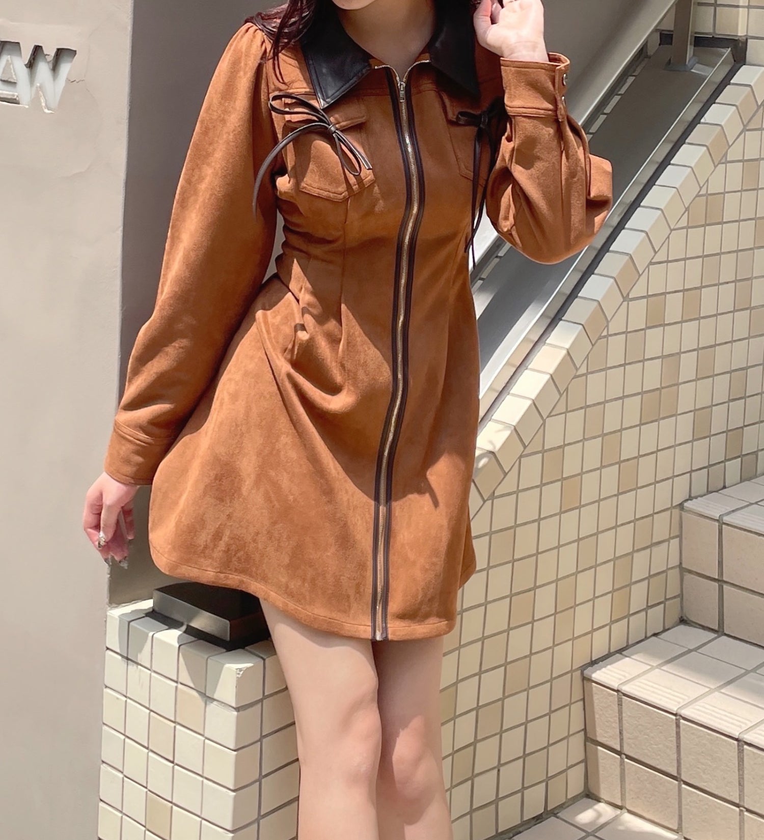 長袖フロントジップワンピース