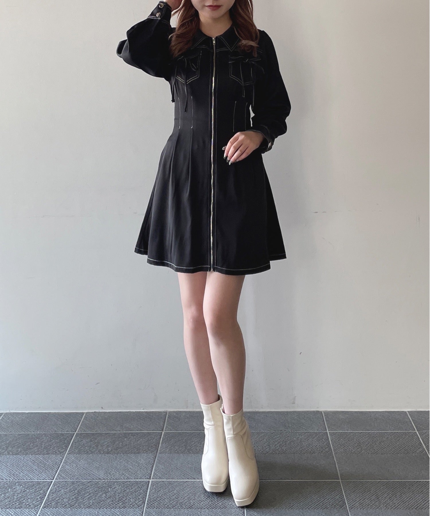 one way フロントジップワンピース ブラック 予約商品 10月上旬お届け】長袖フロントジップワンピース – PARK