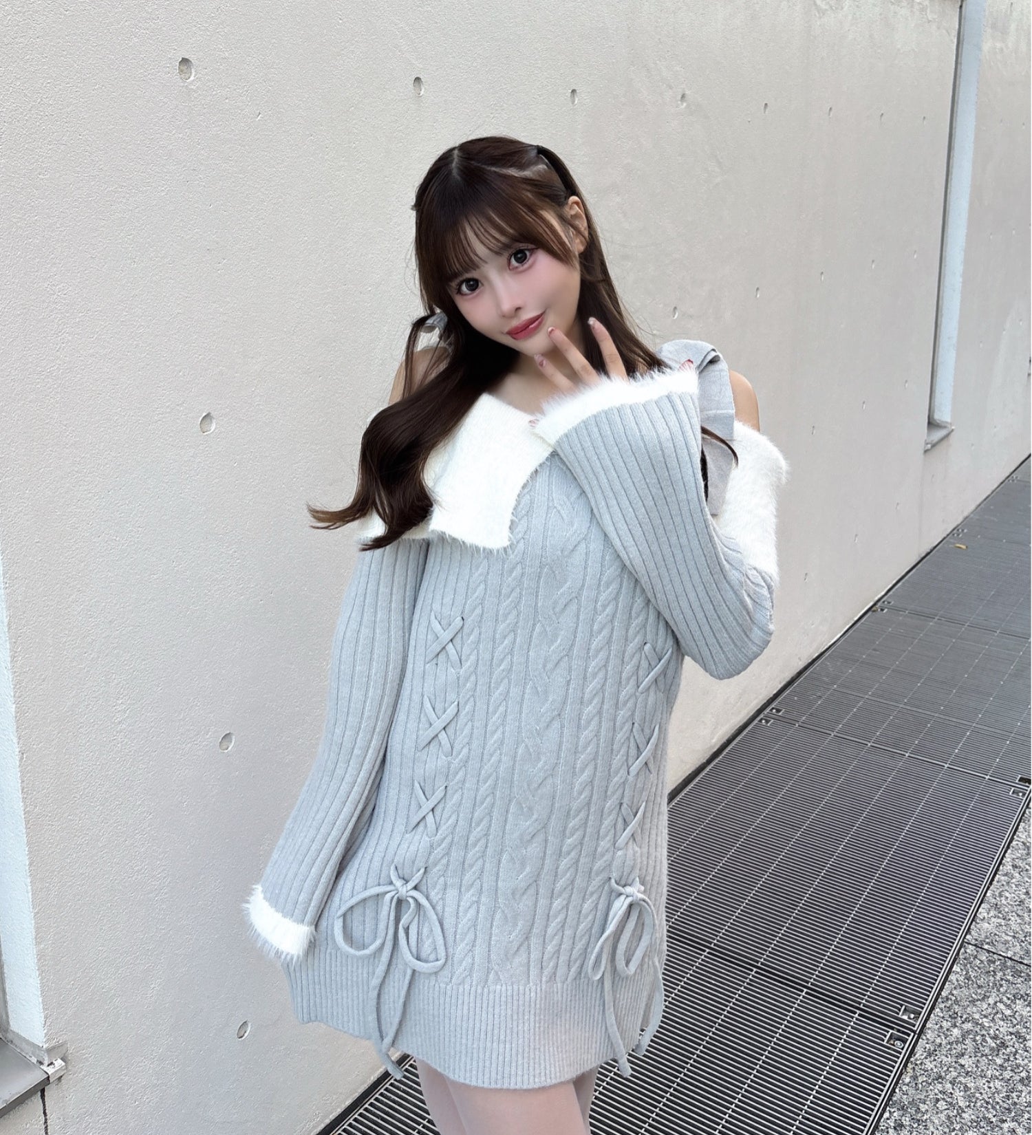 オフショルニットワンピース