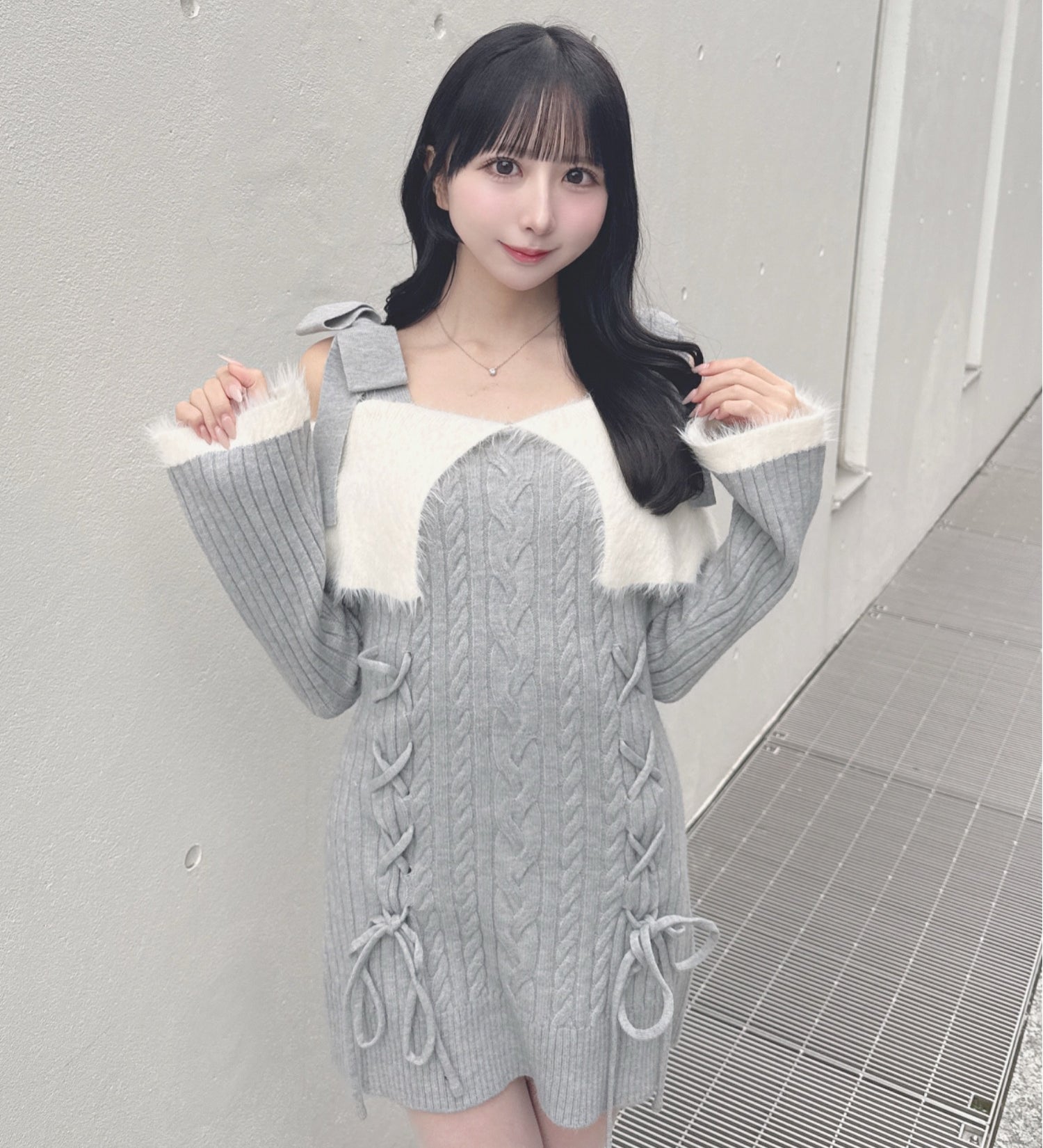 オフショルニットワンピース