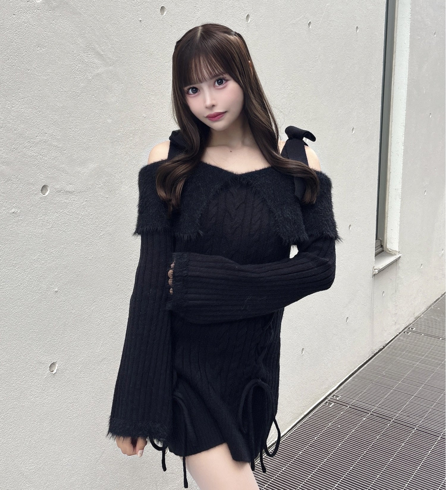 オフショルニットワンピース