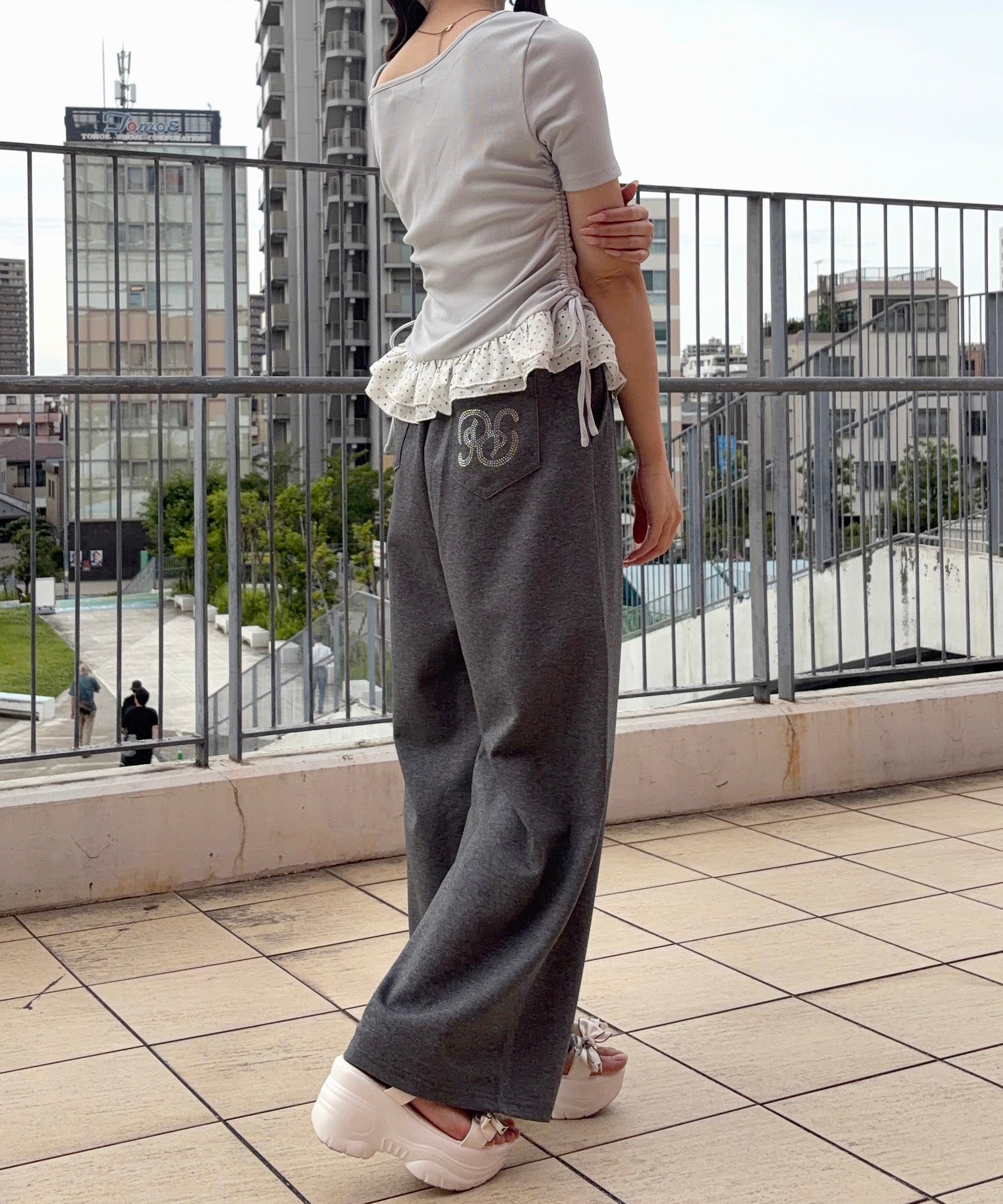 【SALE】ビジューロゴスウェットパンツ