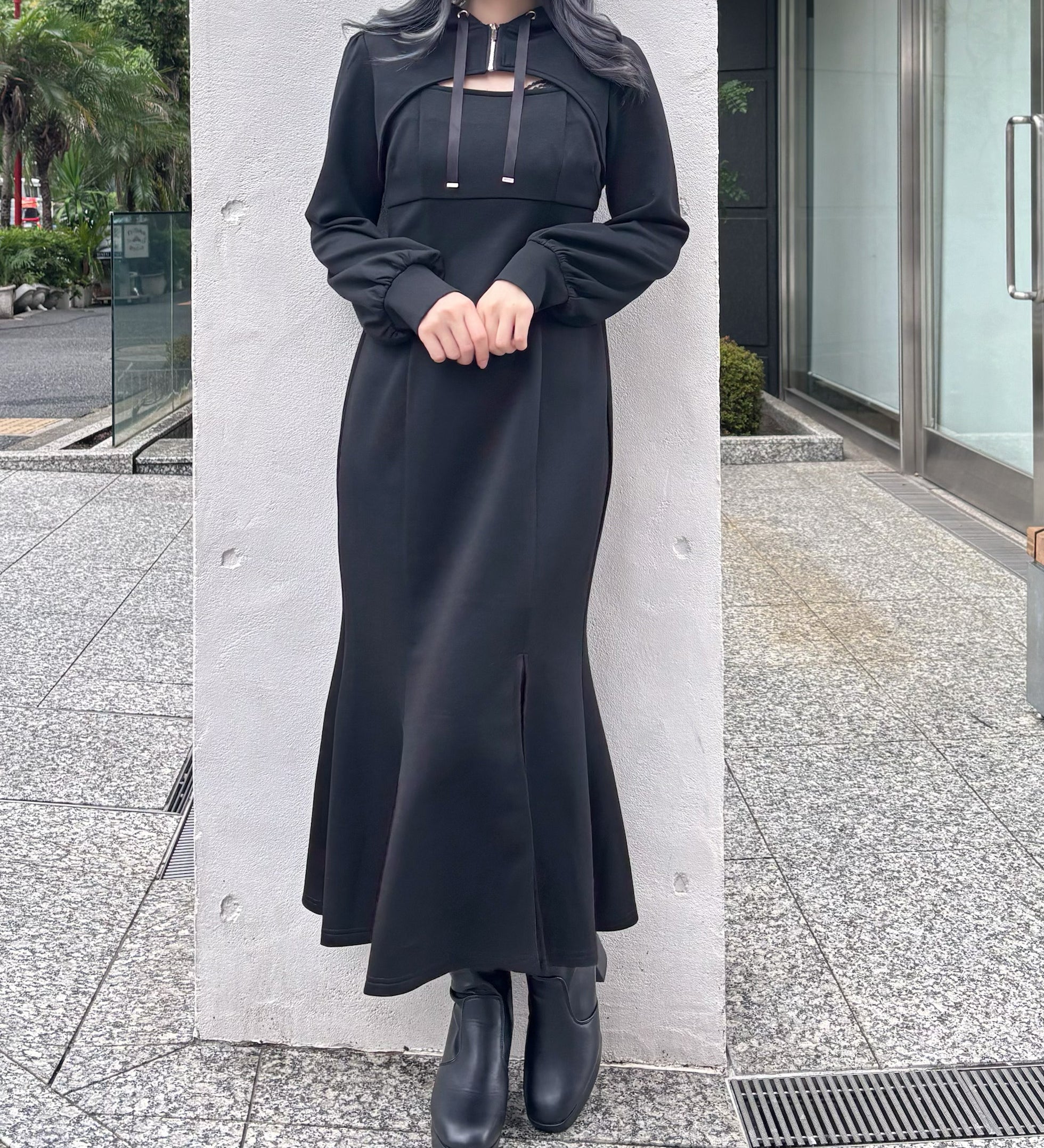 フロント開きZIPパーカーワンピース