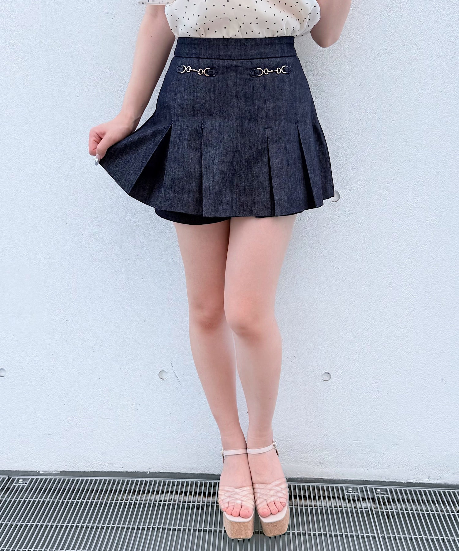 【予約商品ネイビー6月中旬ブラック・グレー6月上旬お届け】ビット付きレイヤードスカパン