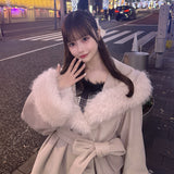 ファー付きケープガウンコート