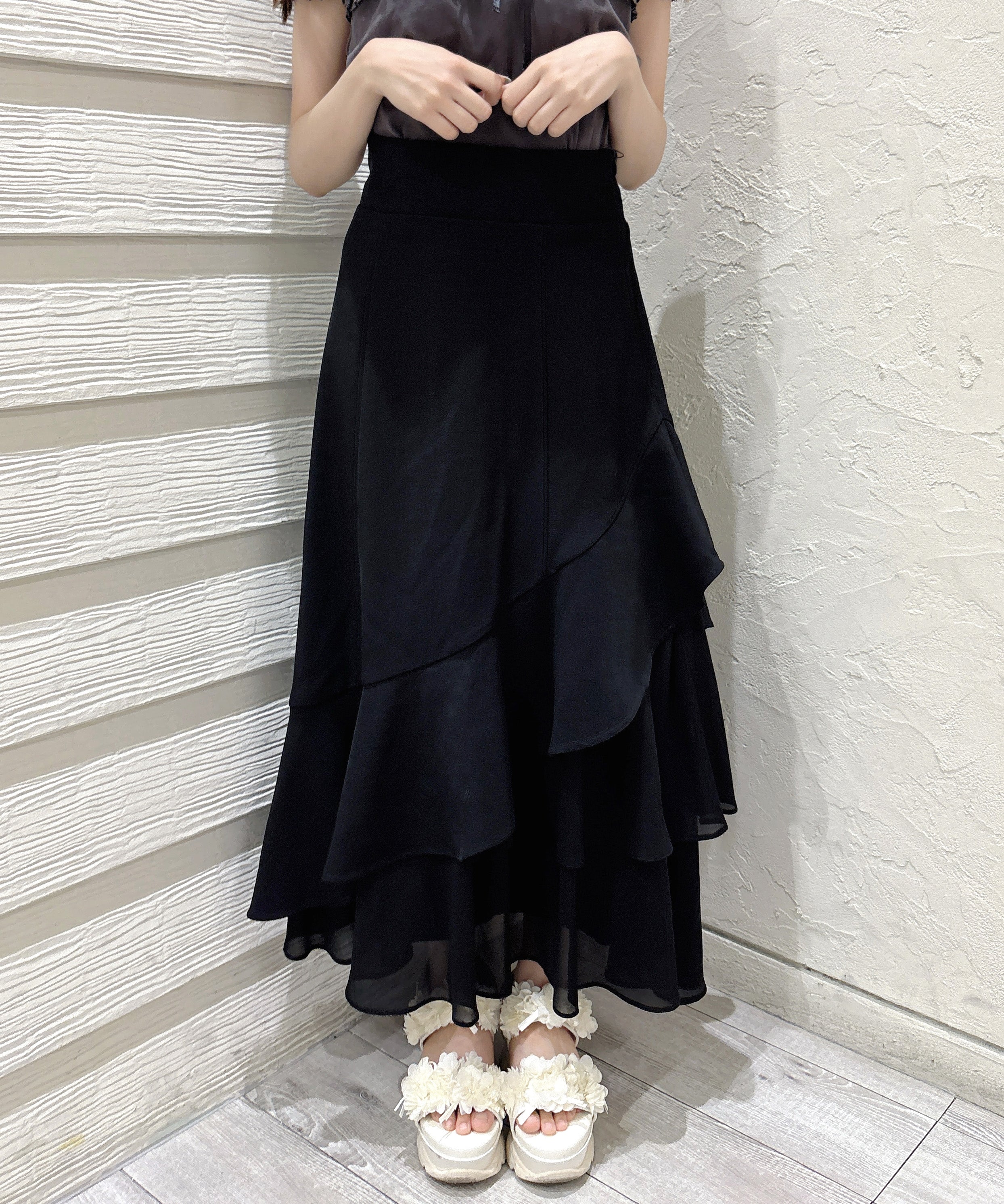 フリルレイヤードスカート