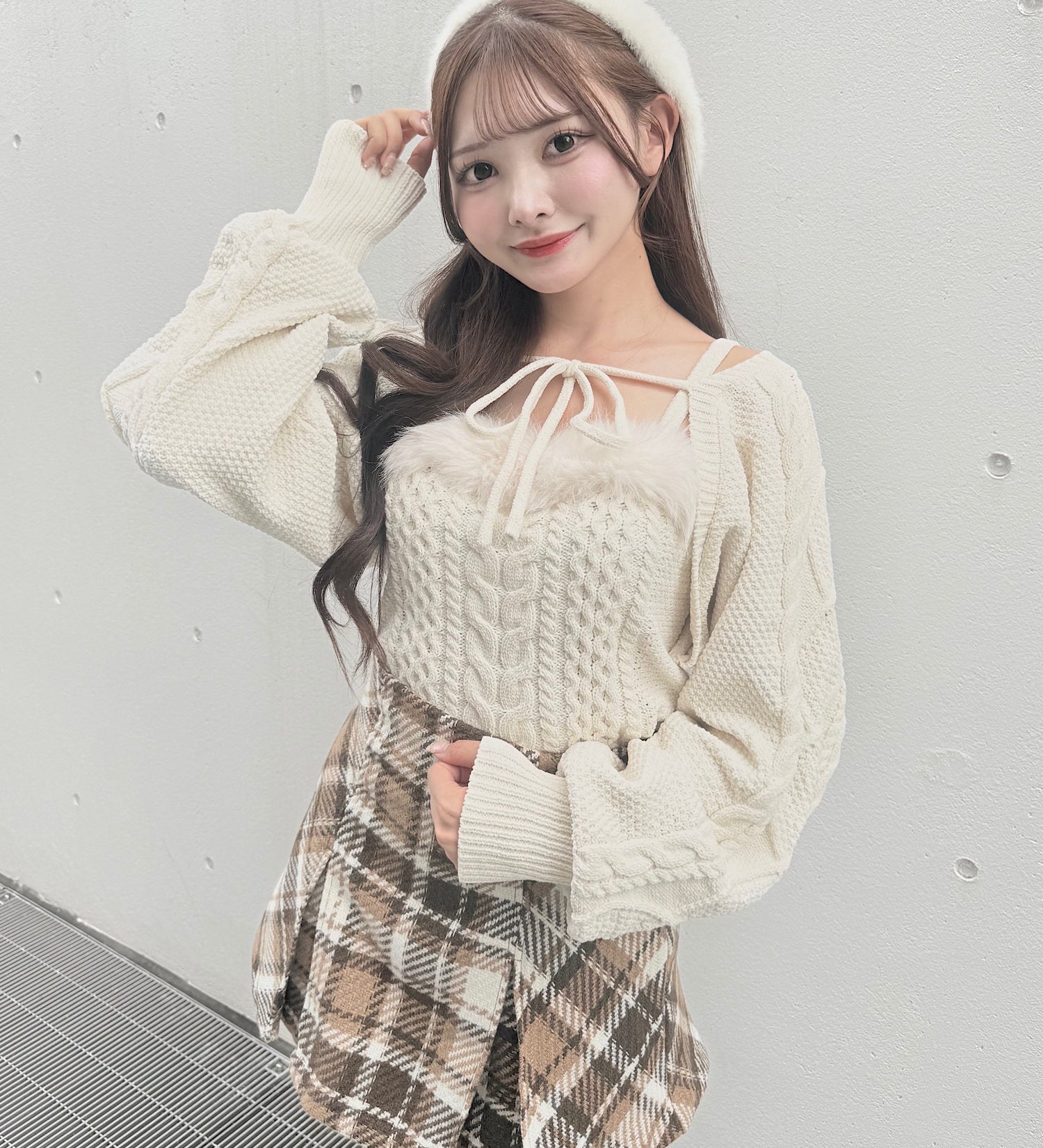 【予約商品9月中旬お届け】ファーケーブルアンサンブルニット