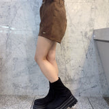 スエードショートパンツ