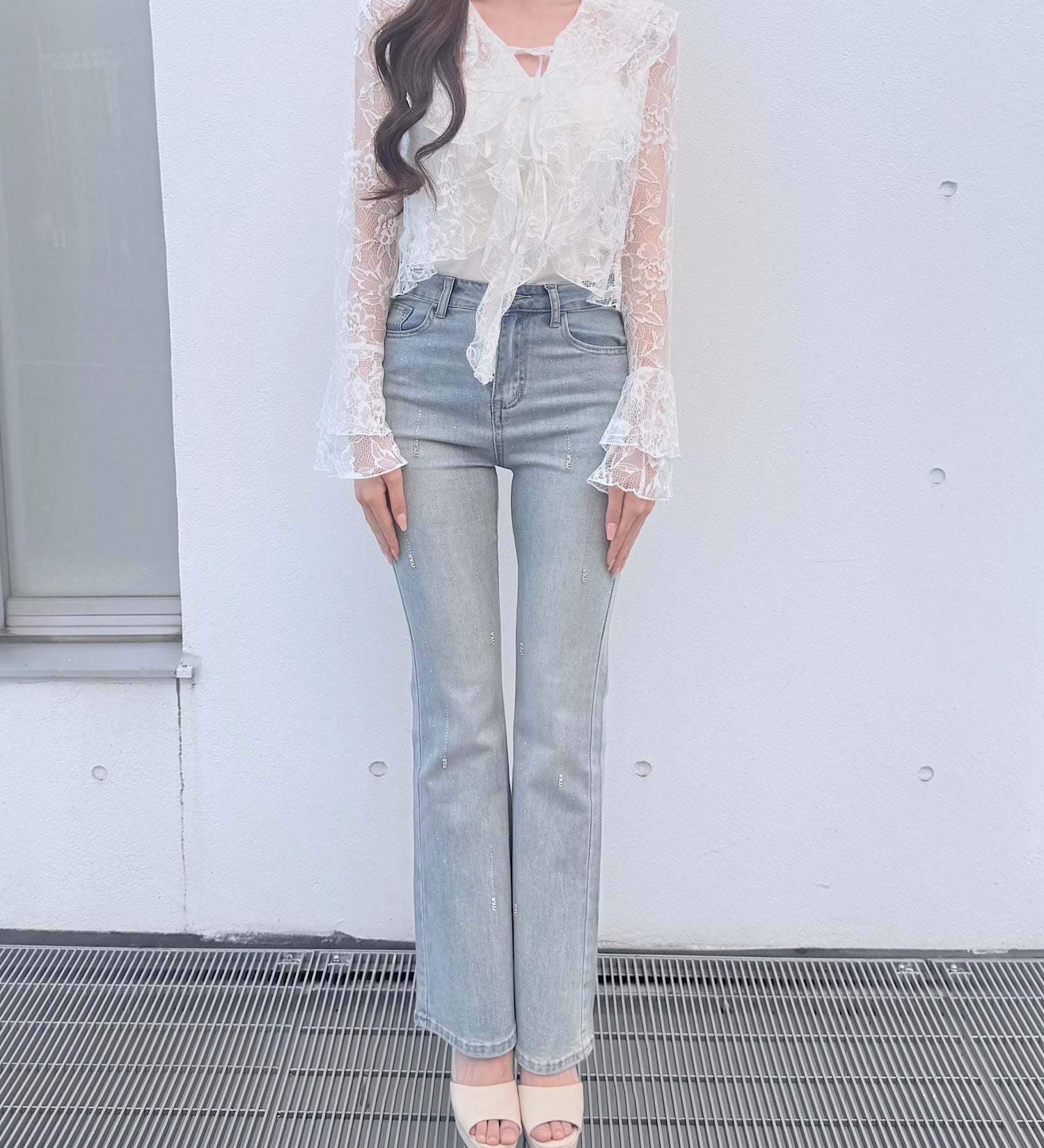 【予約商品 5月中旬発送】ラインビジューフレアデニム