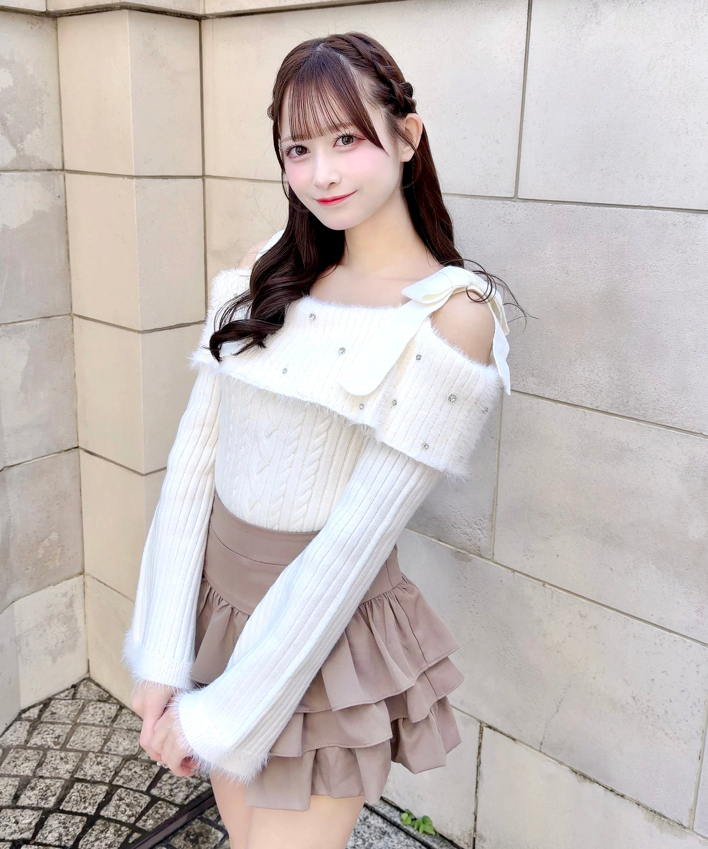 【10月9日(金)発売スタート】オフショルリボンニット