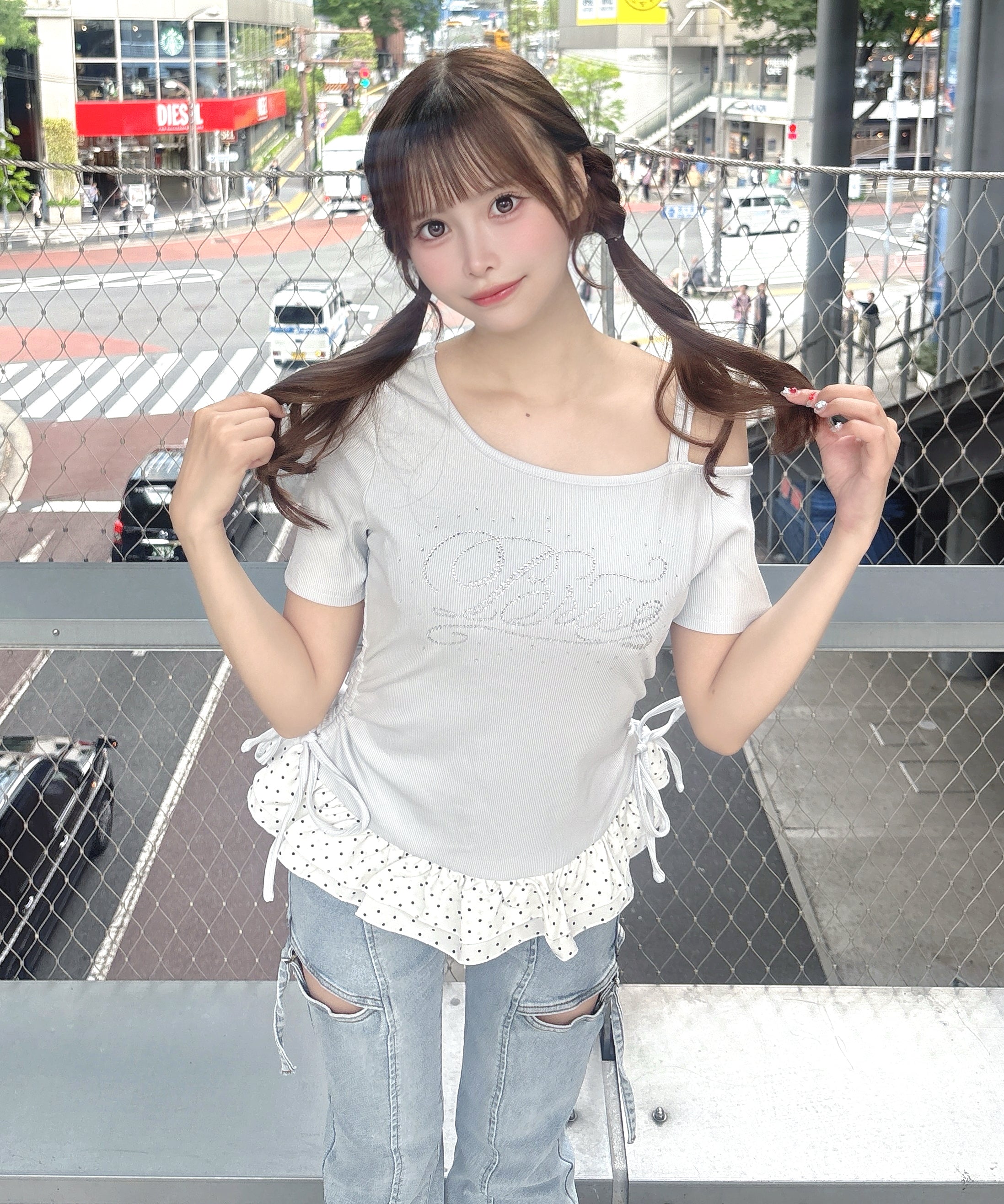 ワンショルストーンロゴTシャツ