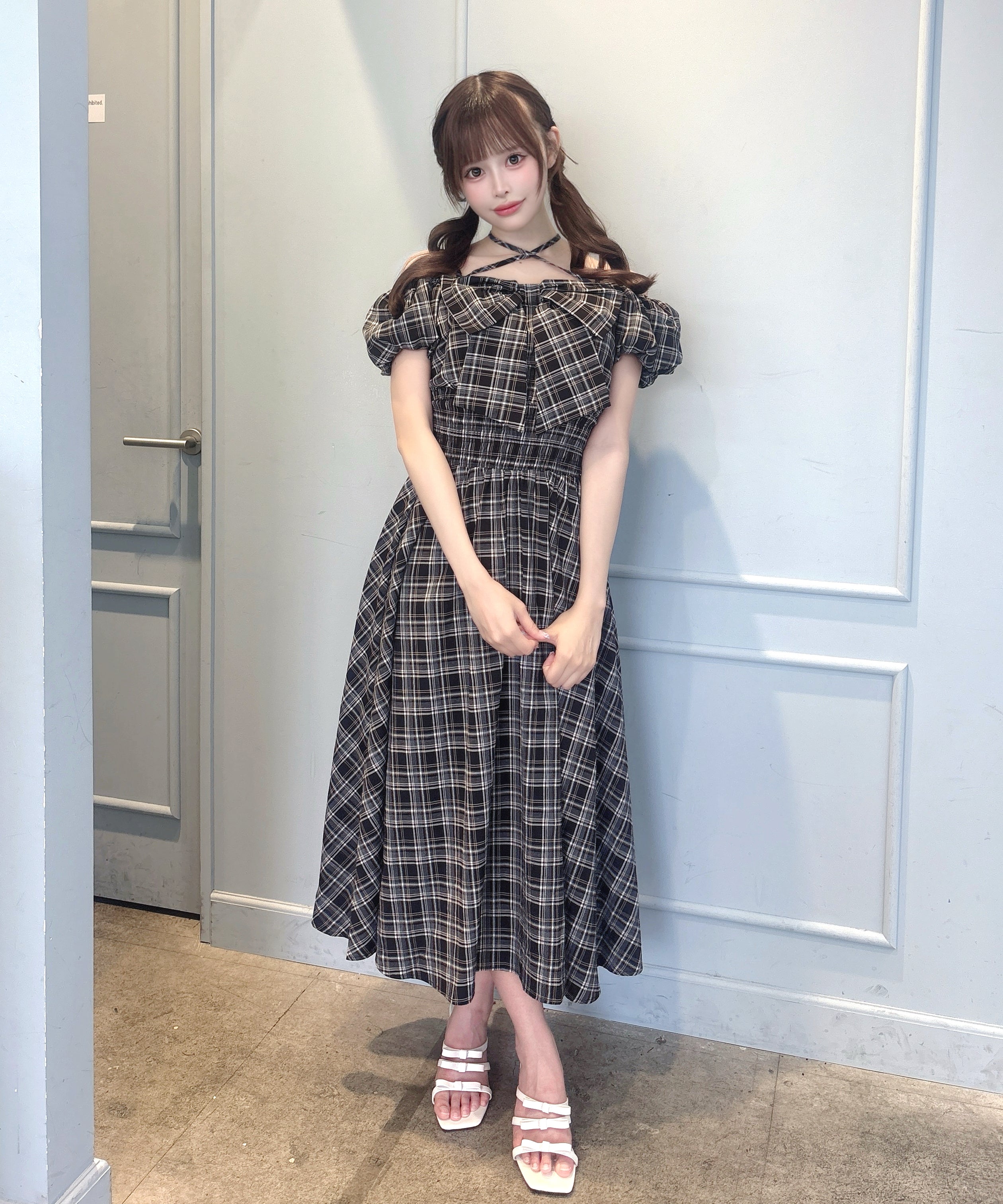 リボンオフショルワンピース